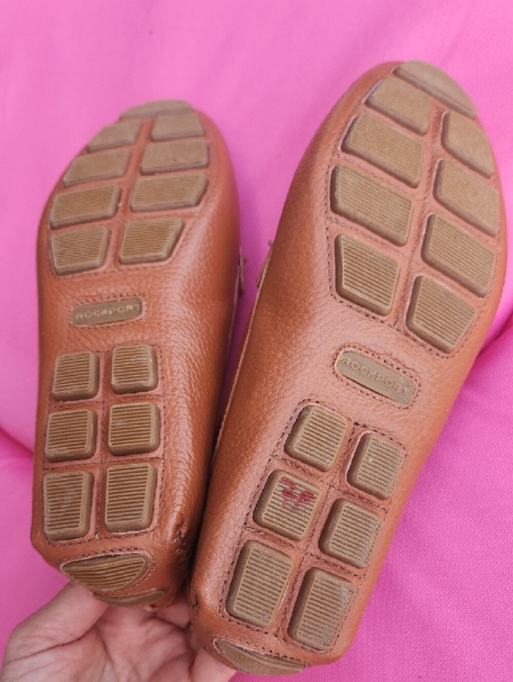 ✨️Rockport Brown Leather Moccasin Loafers with Gold Hardware - Picture 9 of 17